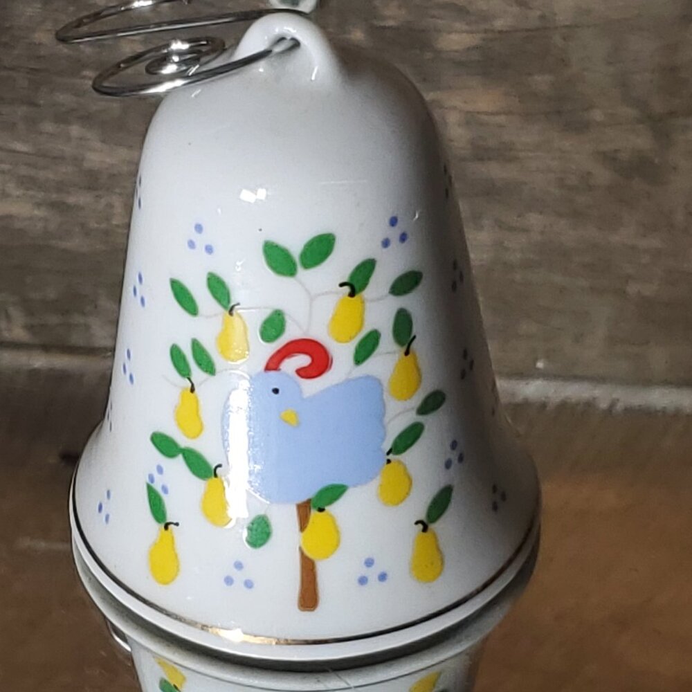 1988 Lillian Vernon Bell Ornament - A Partridge In a Pear Tree